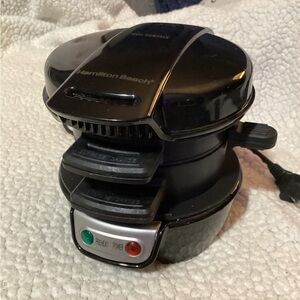 Hamilton Beach Breakfast Sandwich Maker with Egg Cooker Ring Black